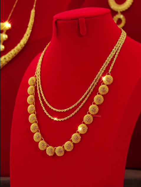 18K gold-plated Alloy three-strand beaded necklace